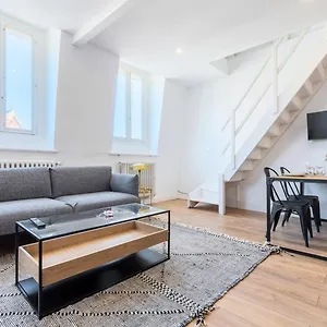 Duplex 2 Bedrooms 2 Bath Appartement